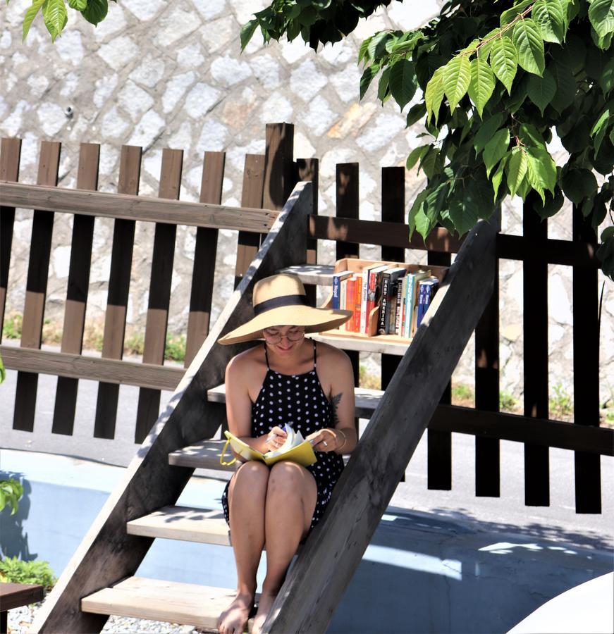 Redo Backpacker'S Hostel Gangneung Bagian luar foto